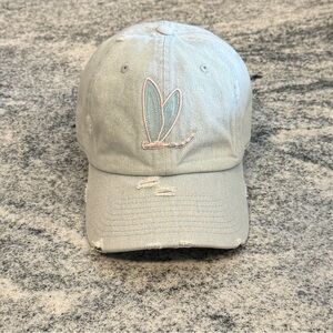 New Custom Designed Light Blue Distressed Baseball Cap w Blue & White Dragonfly
